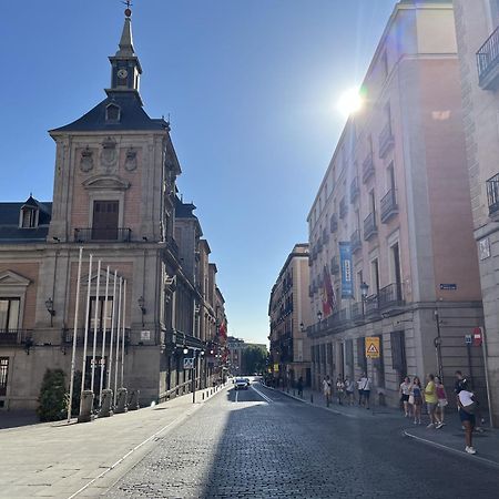 Dplace To Be - Exclusive Apartments In Historic Center 马德里 外观 照片