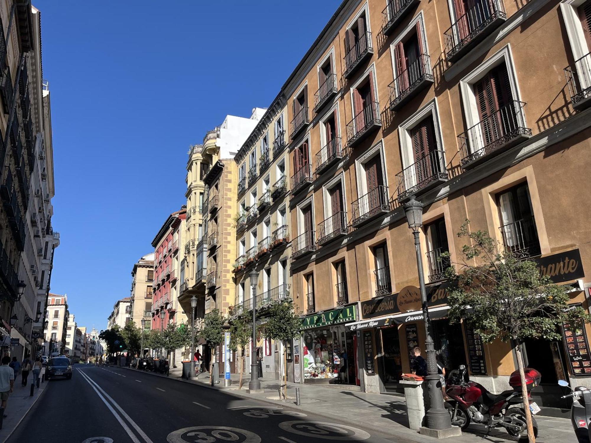 Dplace To Be - Exclusive Apartments In Historic Center 马德里 外观 照片