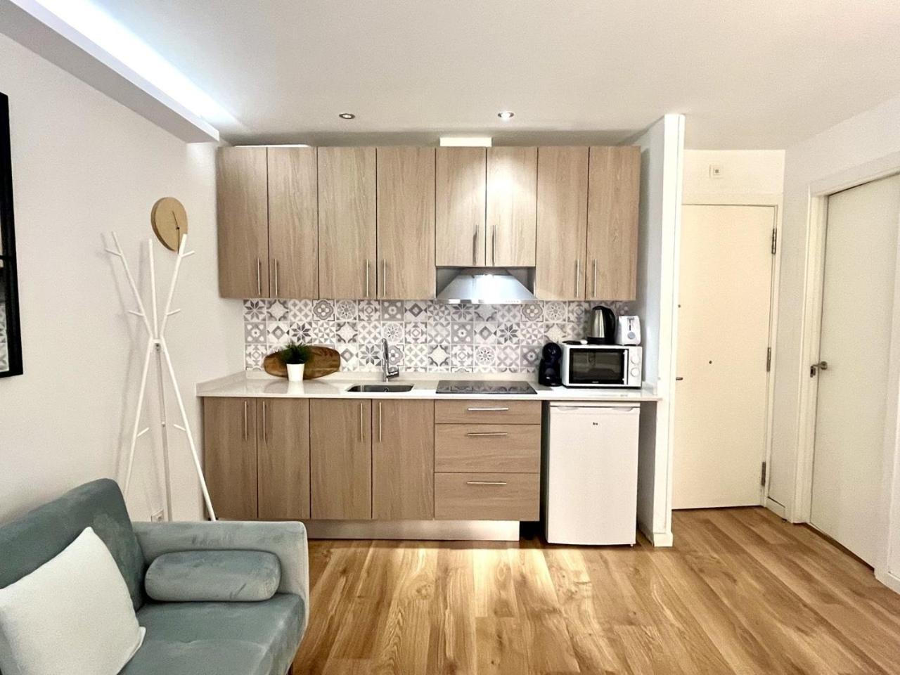 Dplace To Be - Exclusive Apartments In Historic Center 马德里 客房 照片