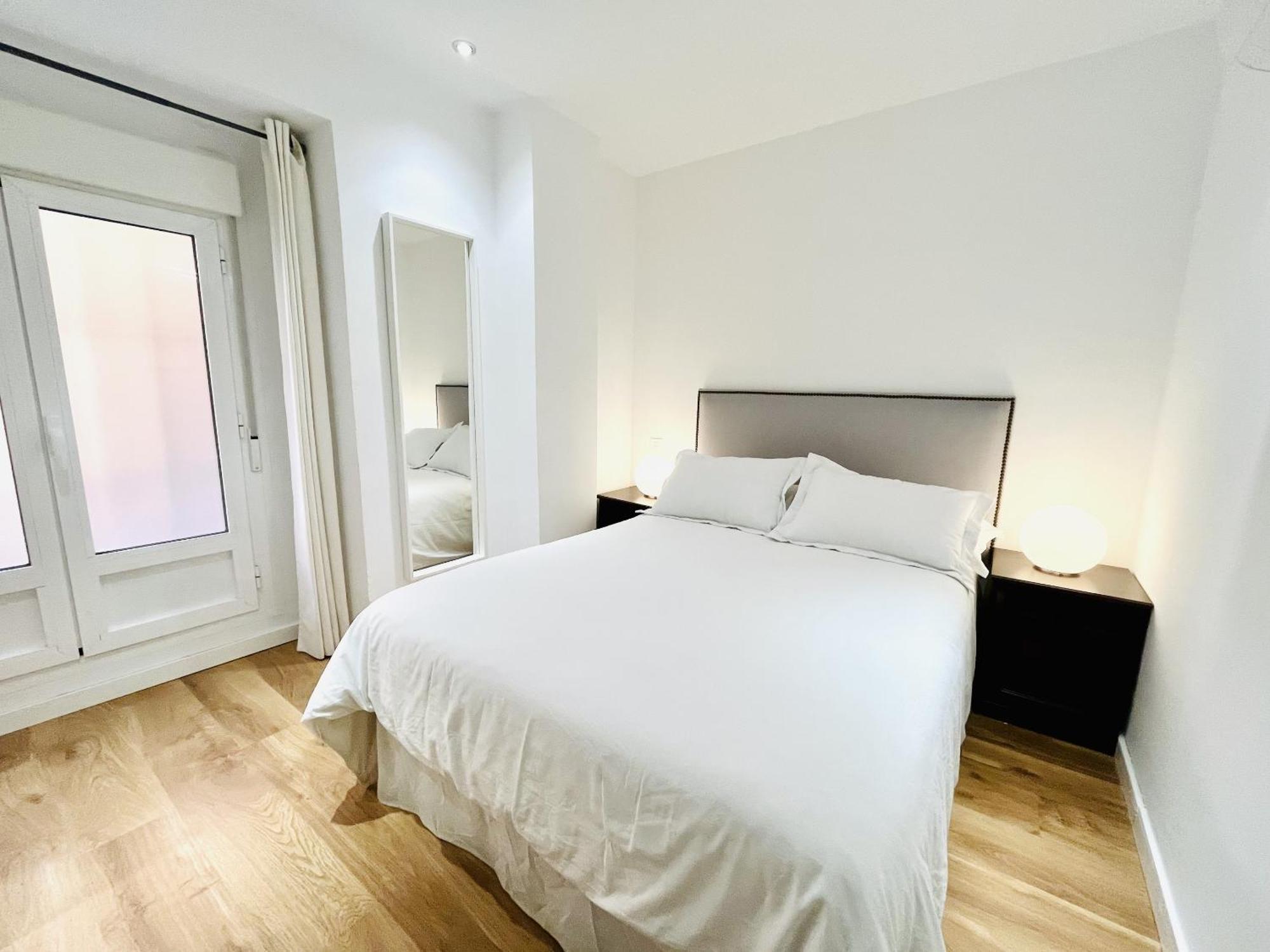 Dplace To Be - Exclusive Apartments In Historic Center 马德里 客房 照片