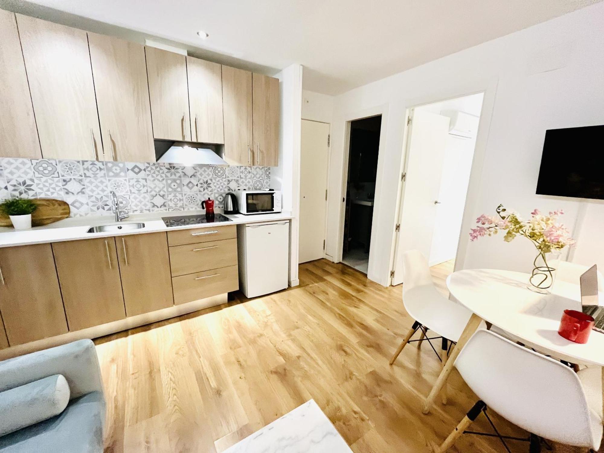 Dplace To Be - Exclusive Apartments In Historic Center 马德里 客房 照片