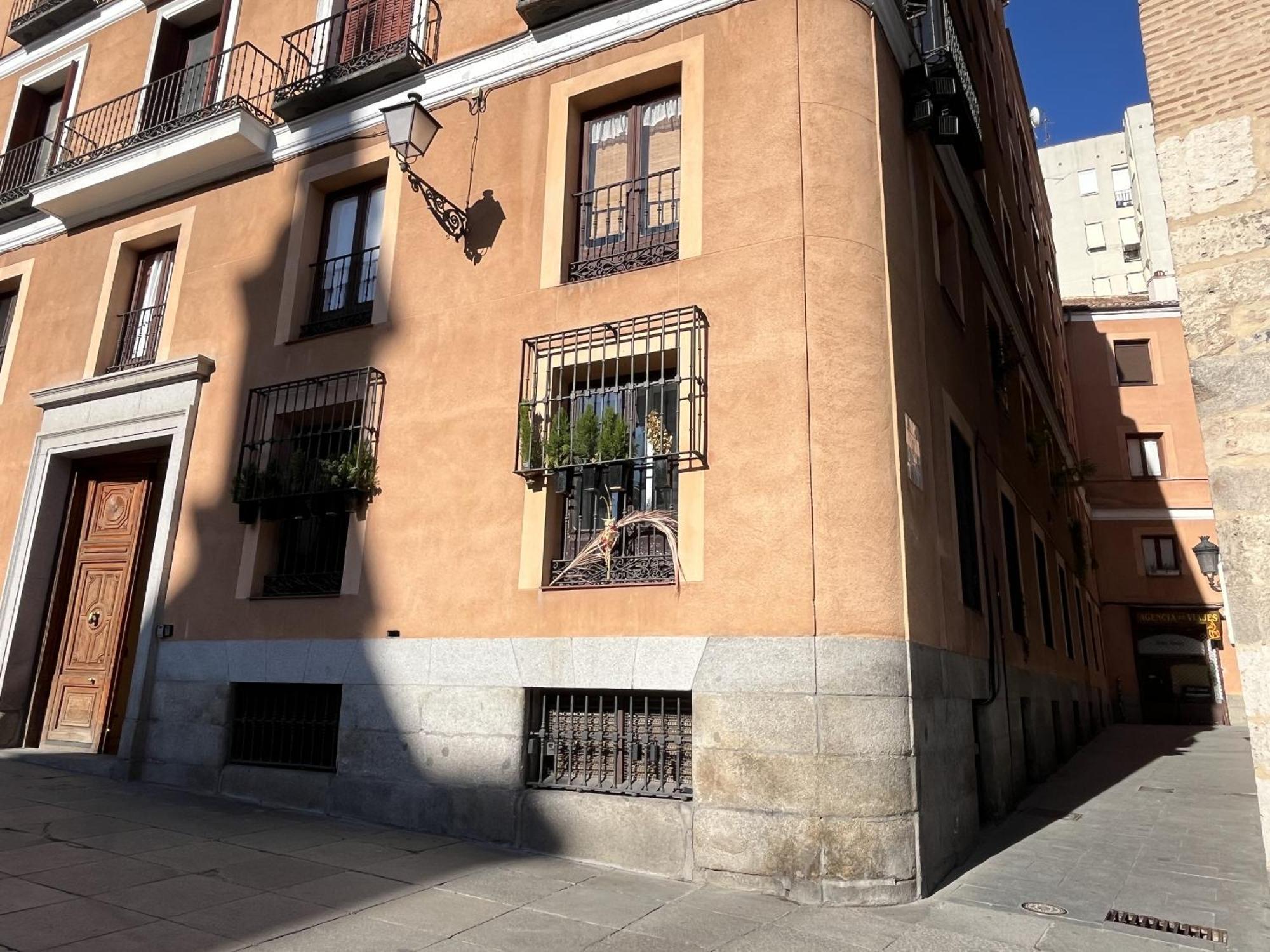 Dplace To Be - Exclusive Apartments In Historic Center 马德里 外观 照片